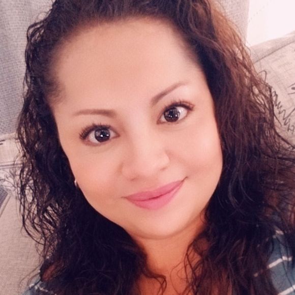 Meet your Posher, Vanessa - Picture 1 of 1